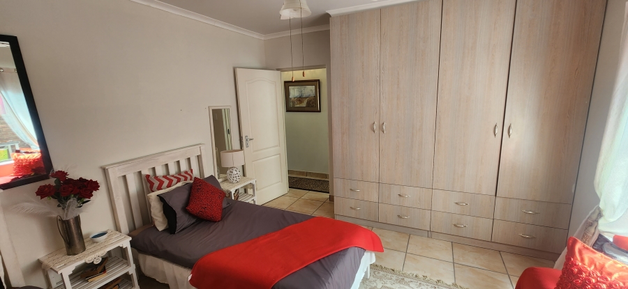 6 Bedroom Property for Sale in Dana Bay Western Cape